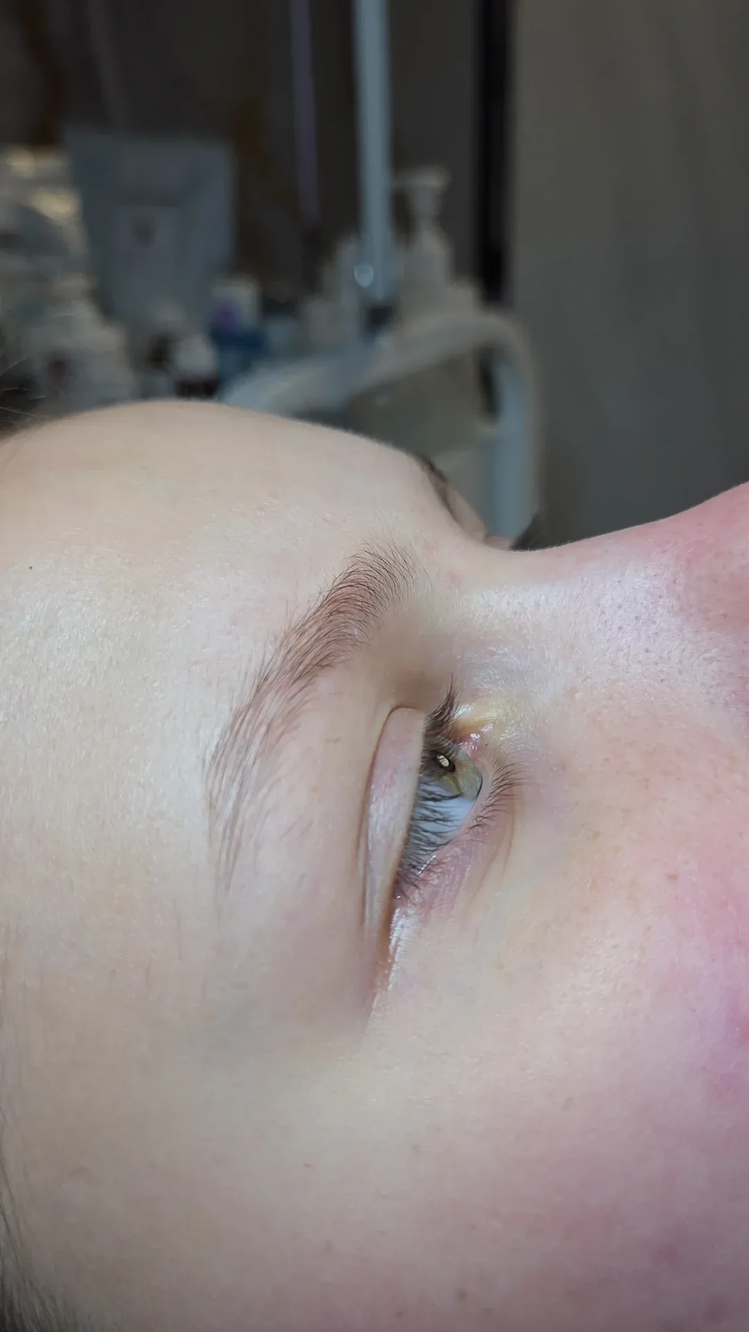 Wimpern- und Brauenlifting — Praxisfoto 1, Praxis Lady Vi Kosmetikstudio Bad Ems